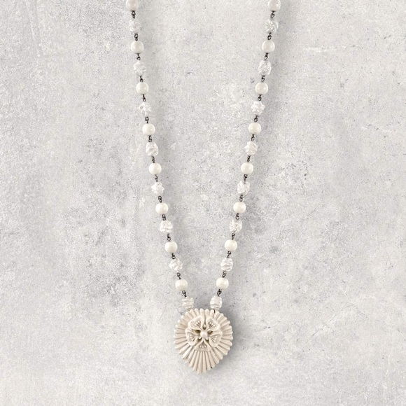 SARAH COVENTRY Vintage White Acrylic Floral Rosette Beaded 2in1 Brooch Necklace - Picture 1 of 10